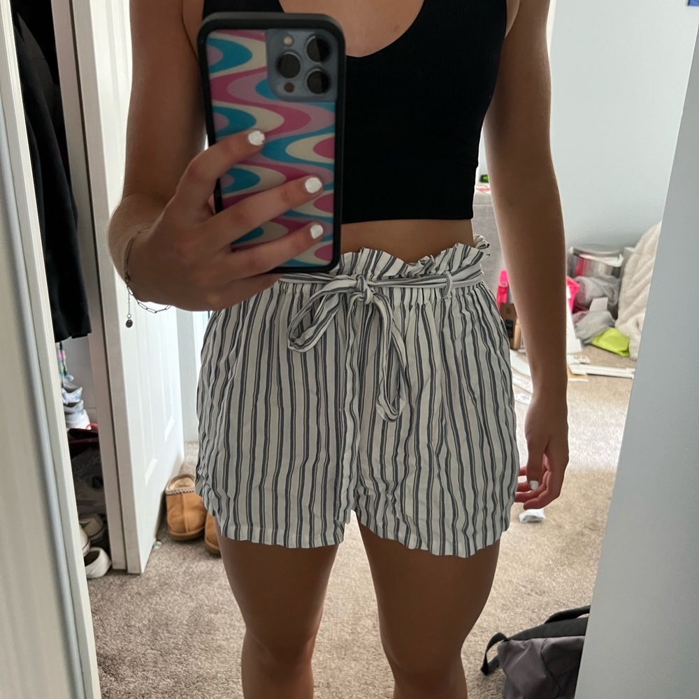 Hollister Flowy Shorts